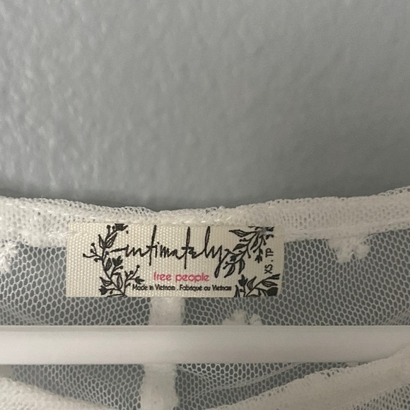 Free People Sheer White Flower Top - Picture 2 of 6